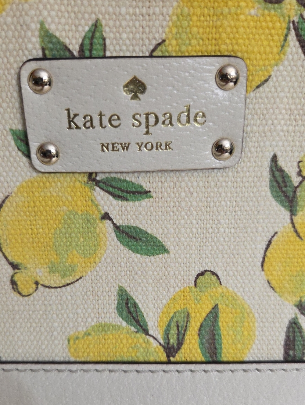 NWOT kate spade Cream Lemon-Print Crossbody - Picture 7 of 14